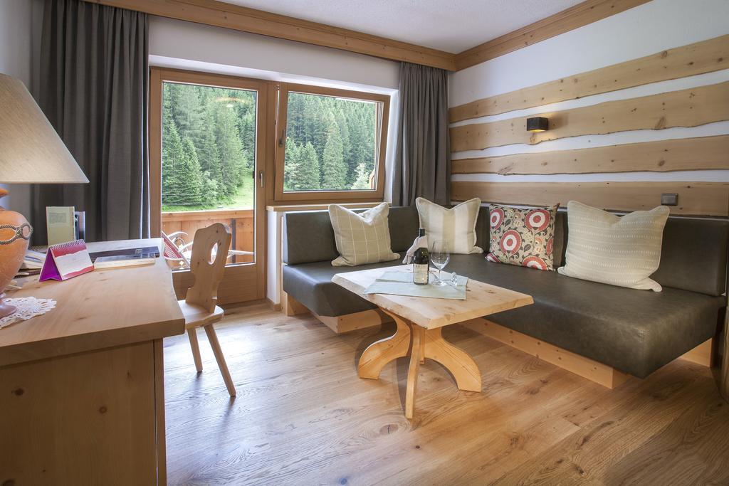 Natur- & Wanderhotel Tuxertal Quarto foto